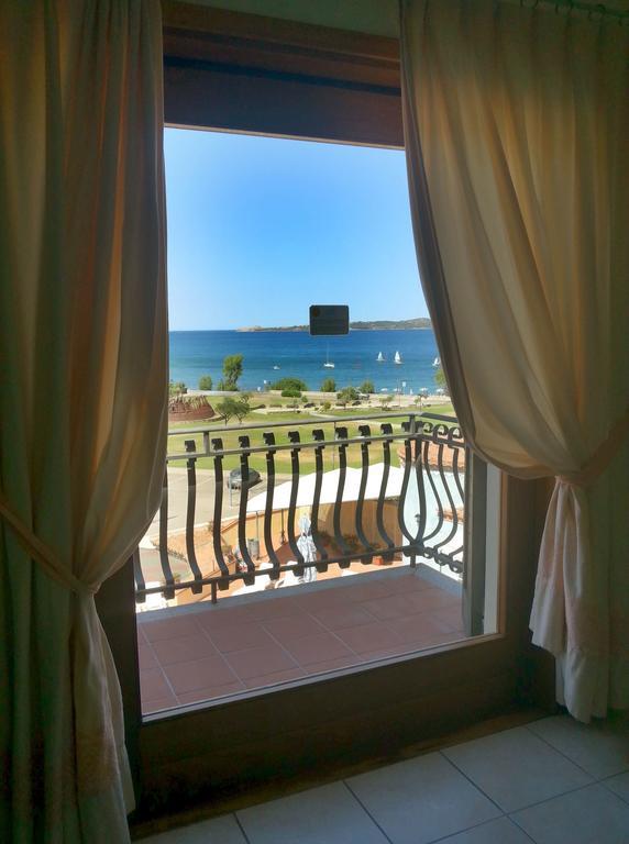 Residence Riva Azzurra Cannigione Szoba fotó