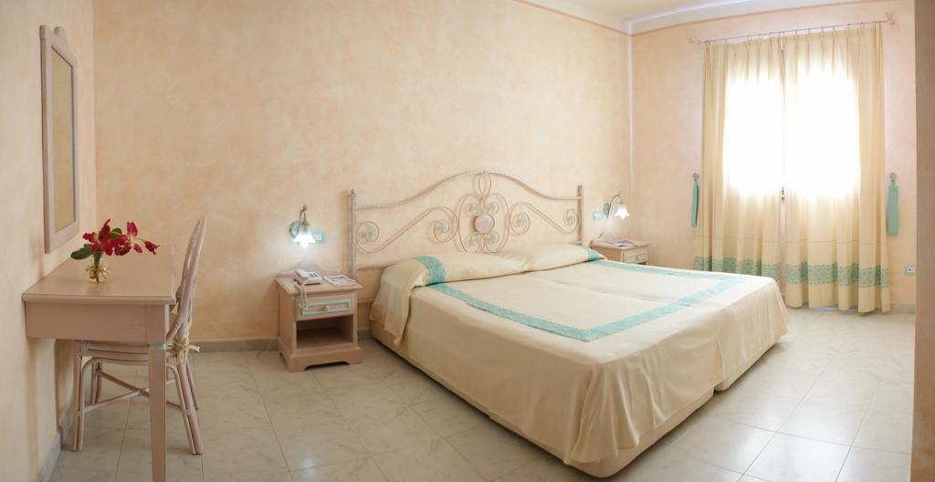Residence Riva Azzurra Cannigione Kültér fotó