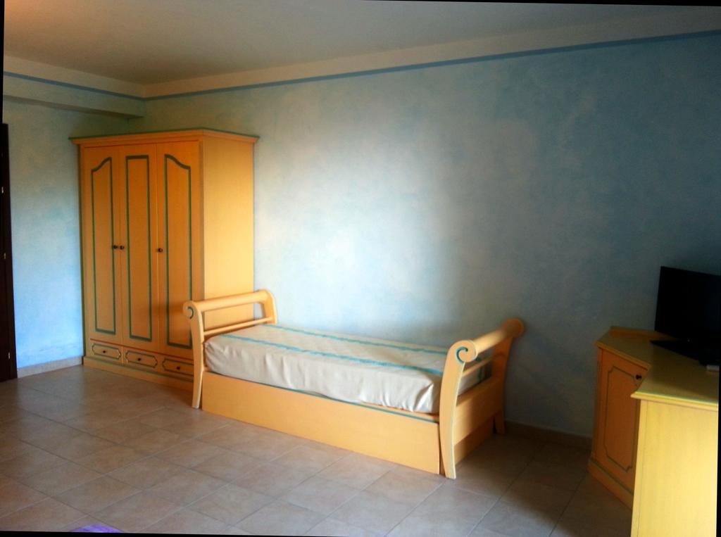 Residence Riva Azzurra Cannigione Kültér fotó