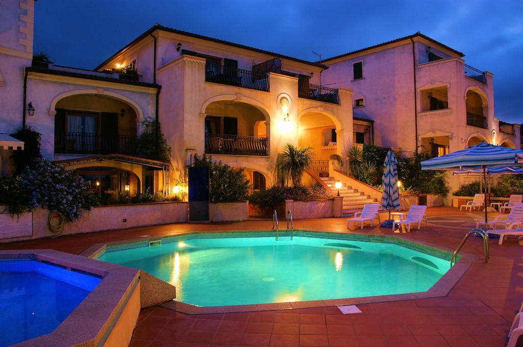Residence Riva Azzurra Cannigione Kültér fotó