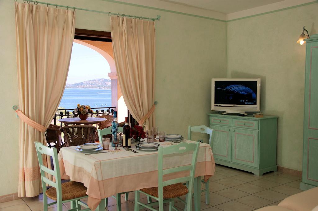 Residence Riva Azzurra Cannigione Szoba fotó